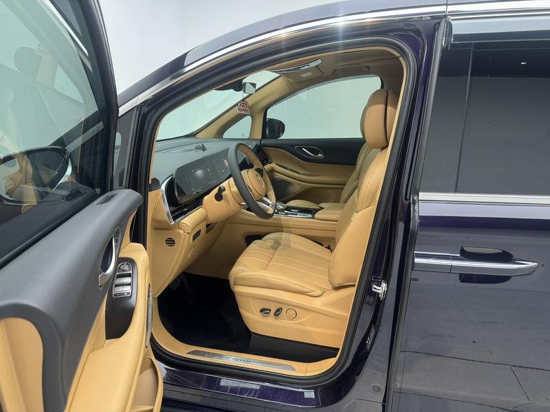 Voyah Lantu Dreamer PHEV 2024