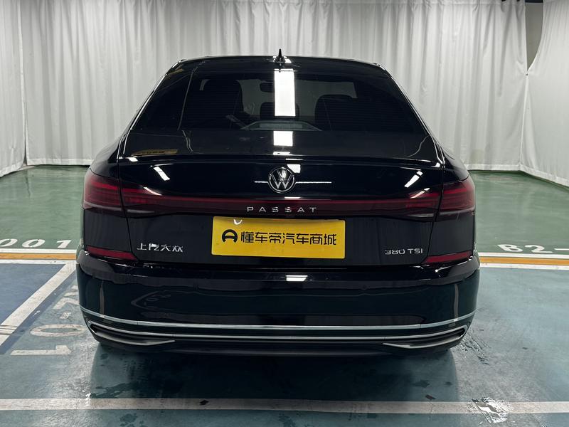 Volkswagen Passat 2024