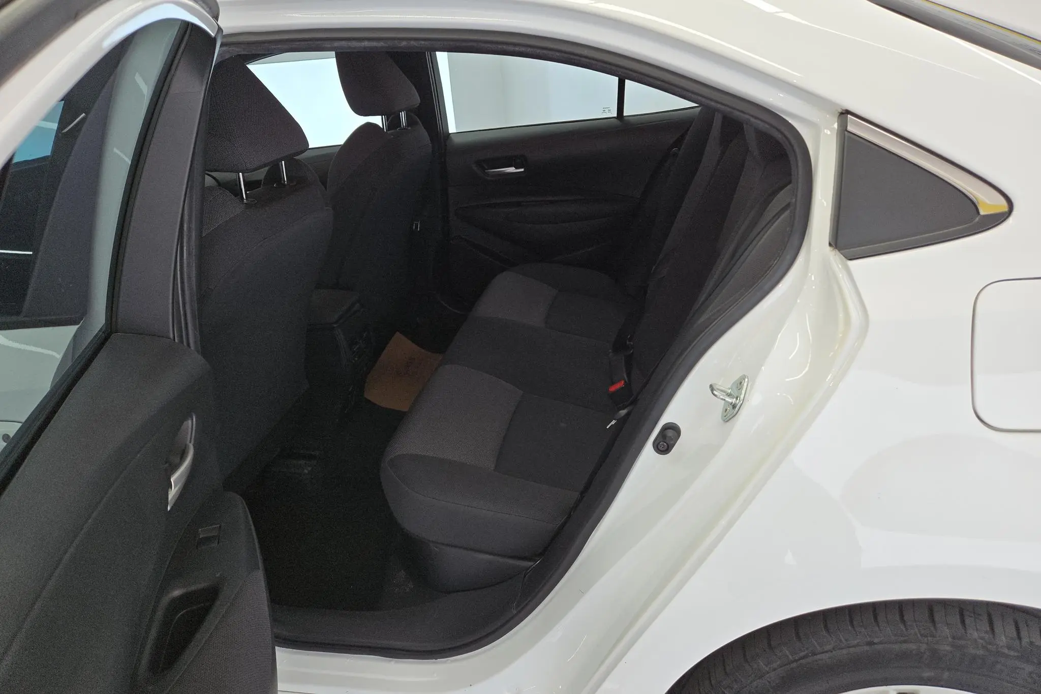 TOYOTA Lei Ling Dual engine 1.8H E-CVT Enterprise Edition