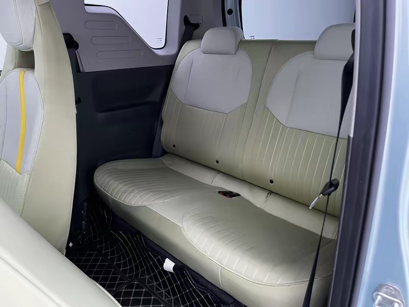 Geely Galaxy panda 2023