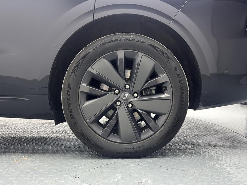 Li Auto Ideal L6 2025