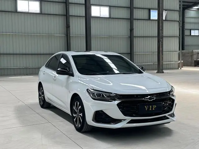 Chevrolet Cruze RS 330T Automatic Fun Version