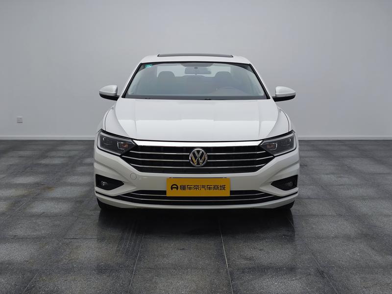 Volkswagen Sagitar 2022