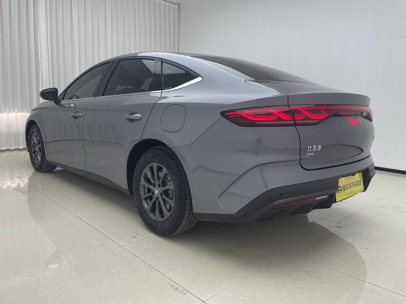 BYD Qin L DM 2024