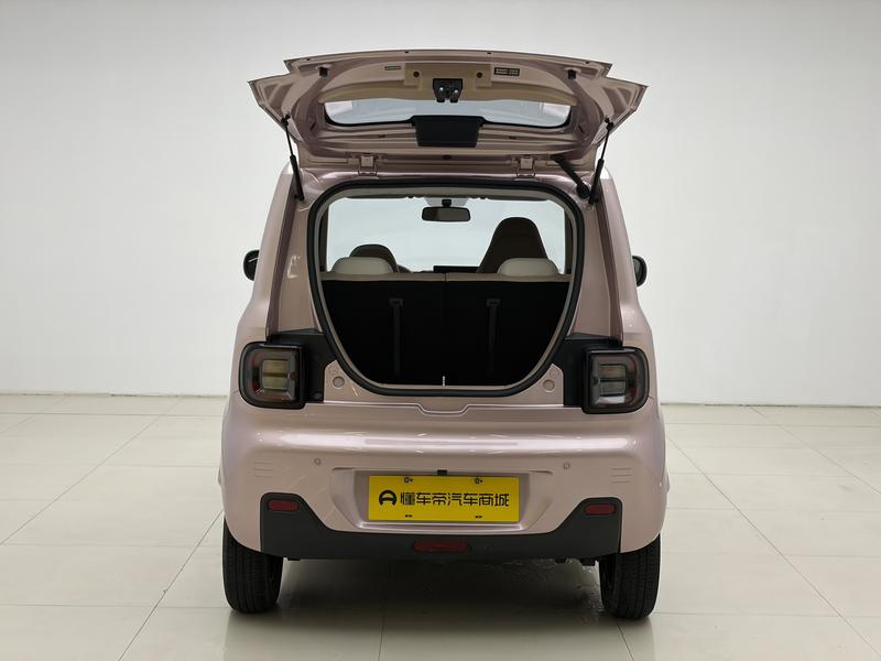 Geely Galaxy panda 2023