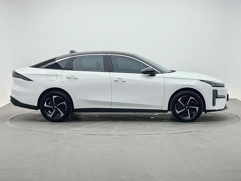 Geely Galaxy Galaxy L6 2025