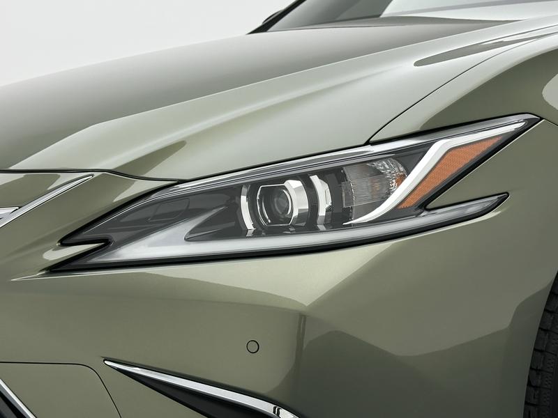 Lexus Lexus ES 2021