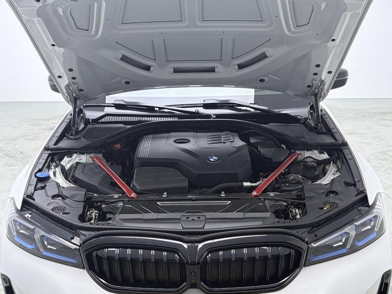 BMW BMW 3 Series 2025