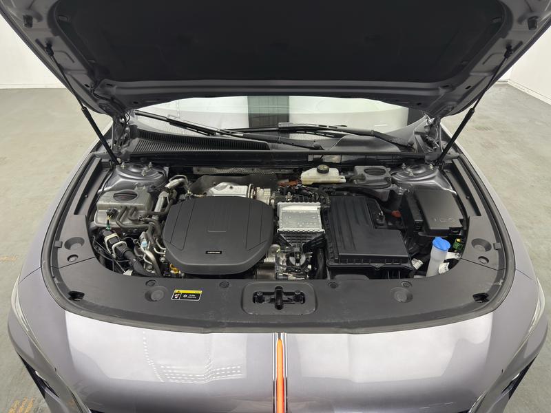 Hongqi Red Flag H5 PHEV 2025