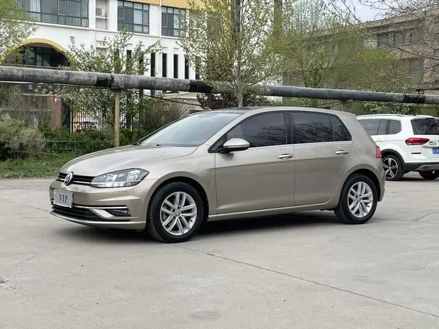 Volkswagen golf 200TSI DSG comfortable and enterprising version Country VI