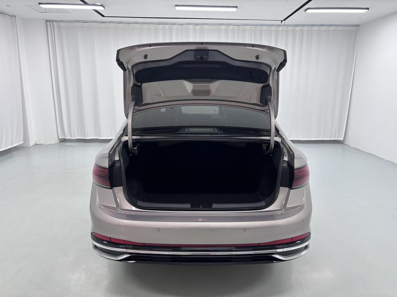 Volkswagen Sagitar 2023