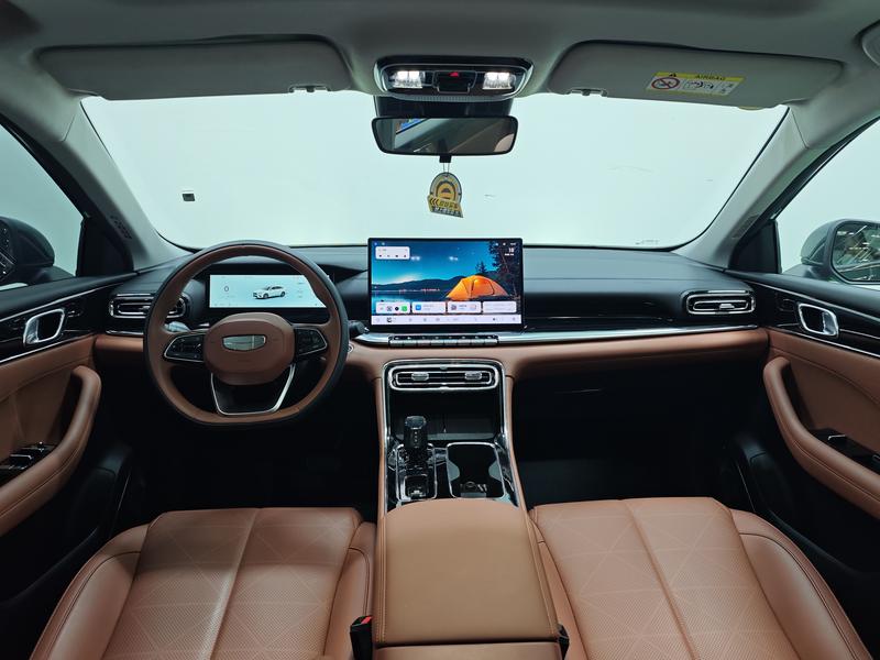 Geely Emgrand 2026
