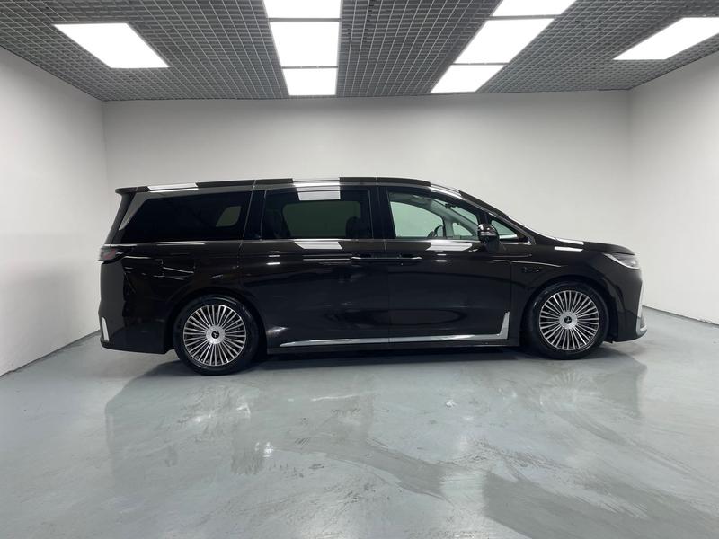 Voyah Lantu Dreamer PHEV 2025