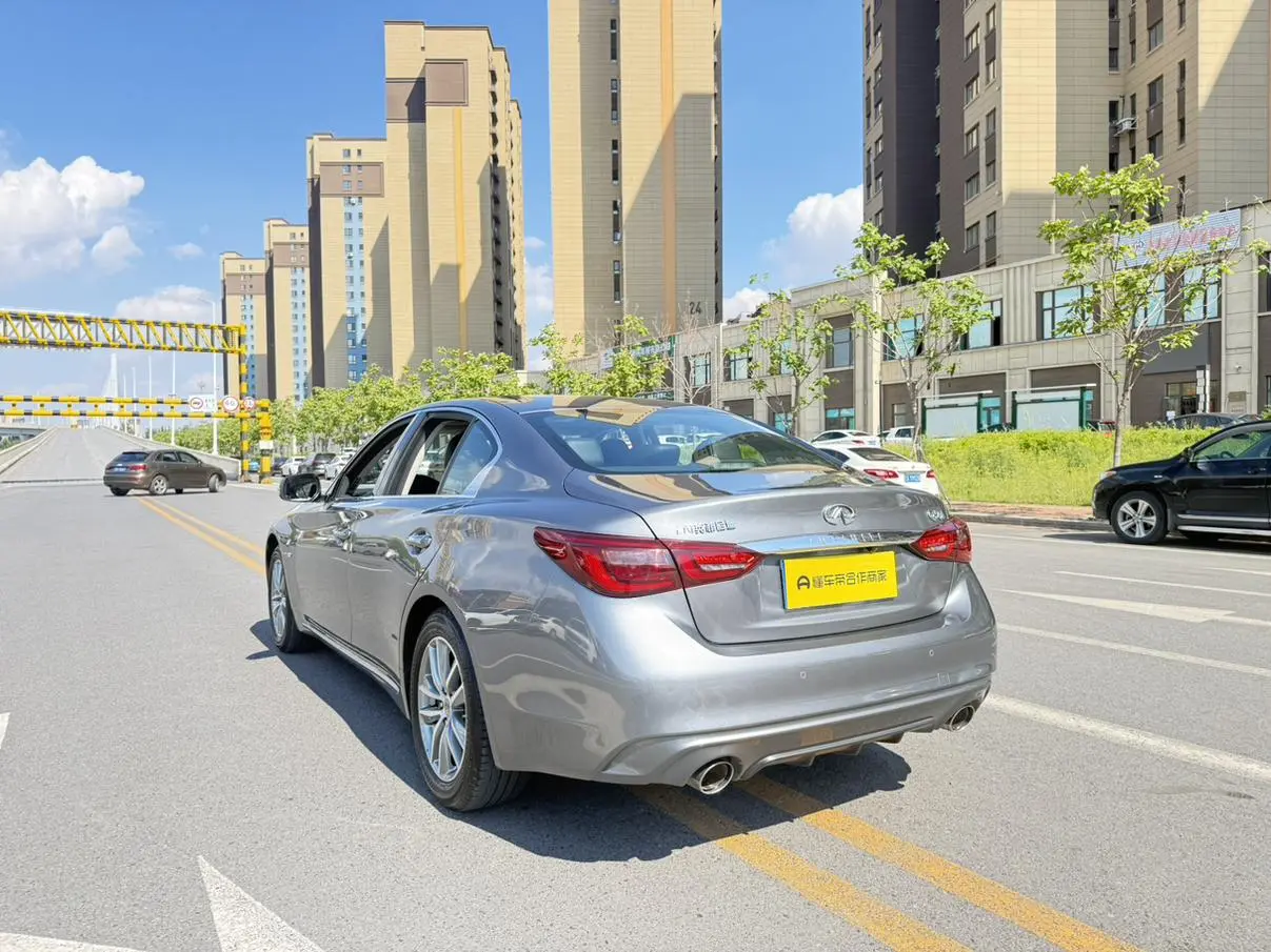 Infiniti Infiniti Q50L 2.0T Comfort Edition