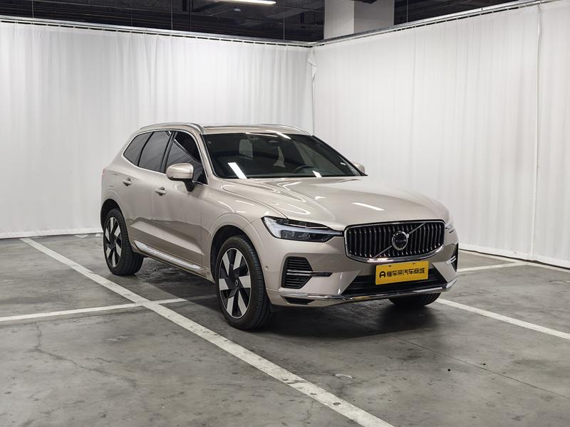 Volvo Volvo XC60 PHEV 2025