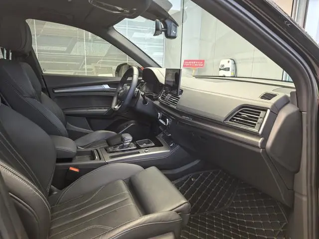 Audi Audi Q5L 40T luxury dynamic type