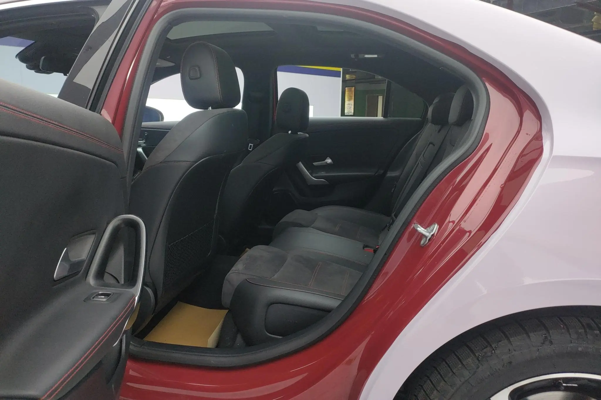 Mercedes-Benz Mercedes-Benz A-class A 200 L sports sedan fashion Version