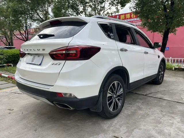 Dongfeng Fengshen Dongfeng Fengshen AX7 Classic 1.6T automatic elite type