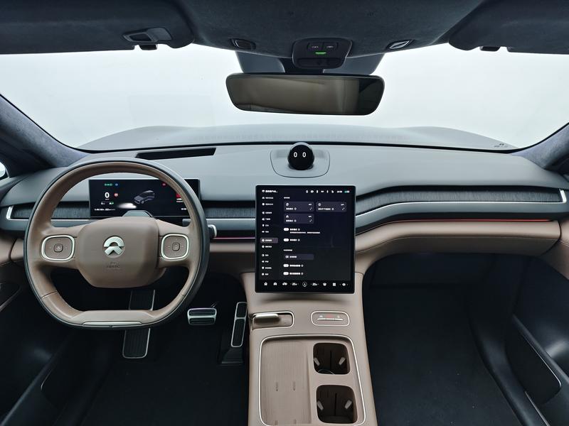 NIO NIO ES8 2023