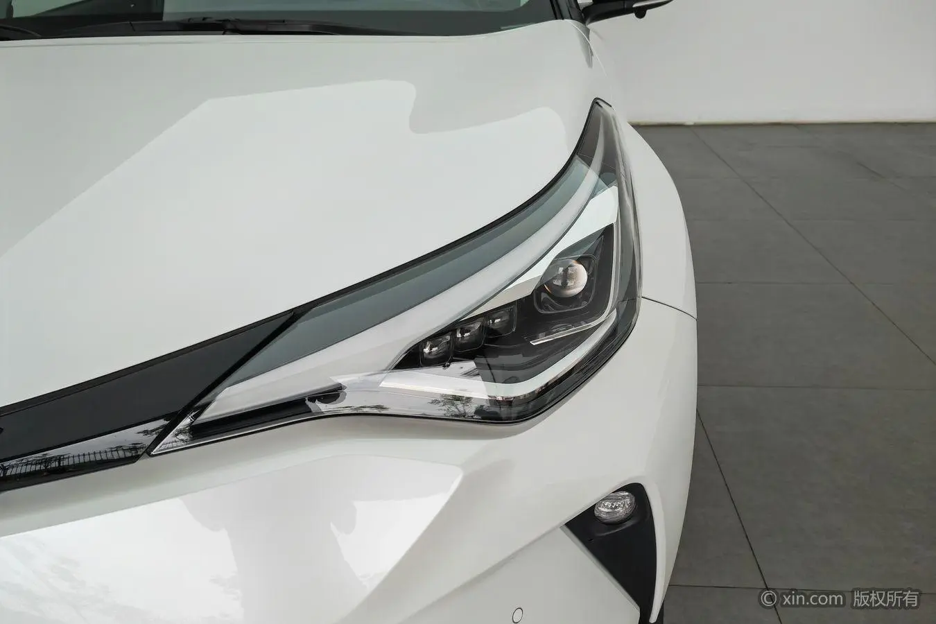 TOYOTA Toyota C-HR 2.0L Deluxe Edition