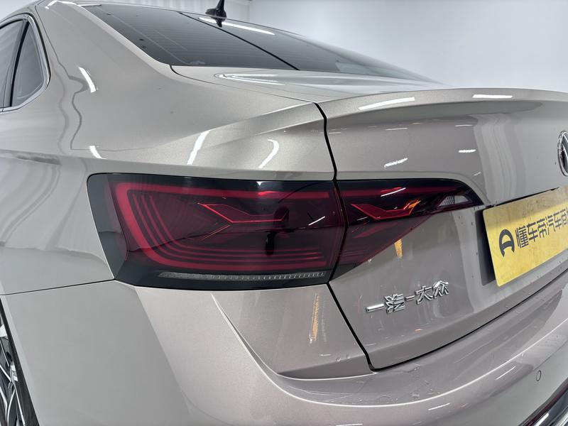 Volkswagen Sagitar 2023