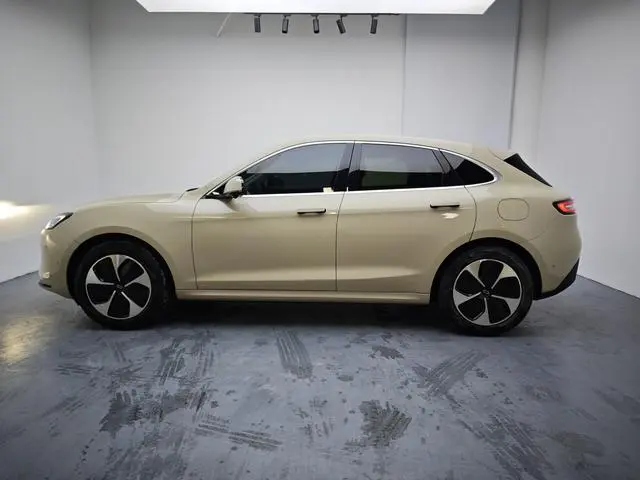 AITO Ask the world M5 Pure electric rear drive standard version