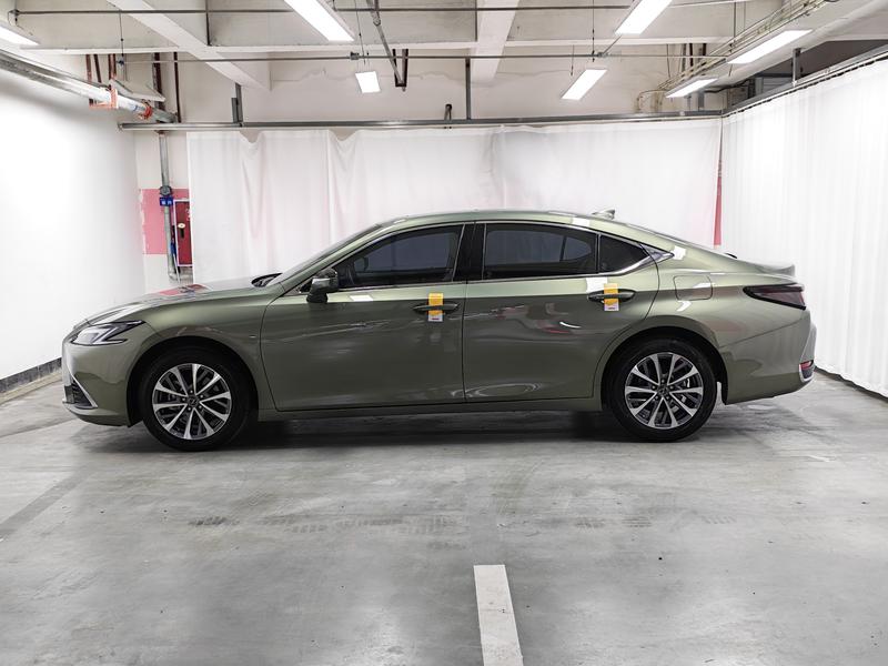 Lexus Lexus ES 2025