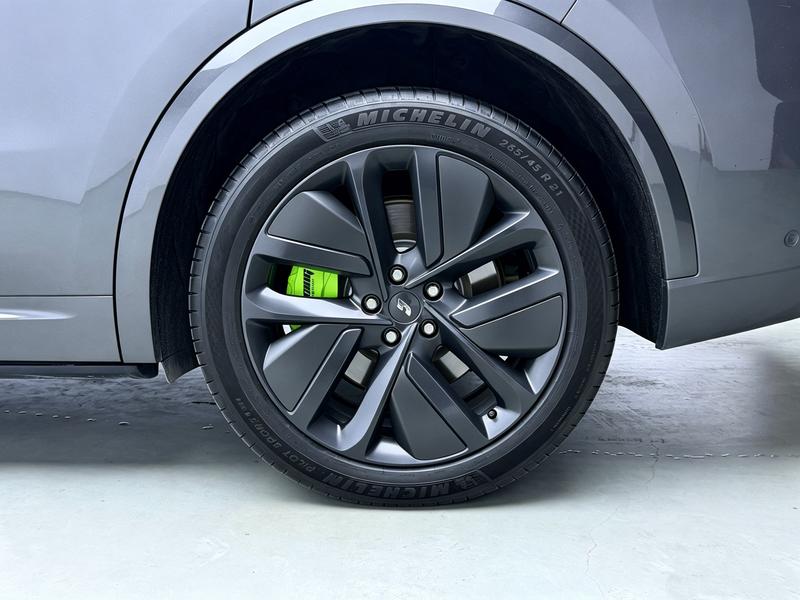 Li Auto Ideal L9 2024