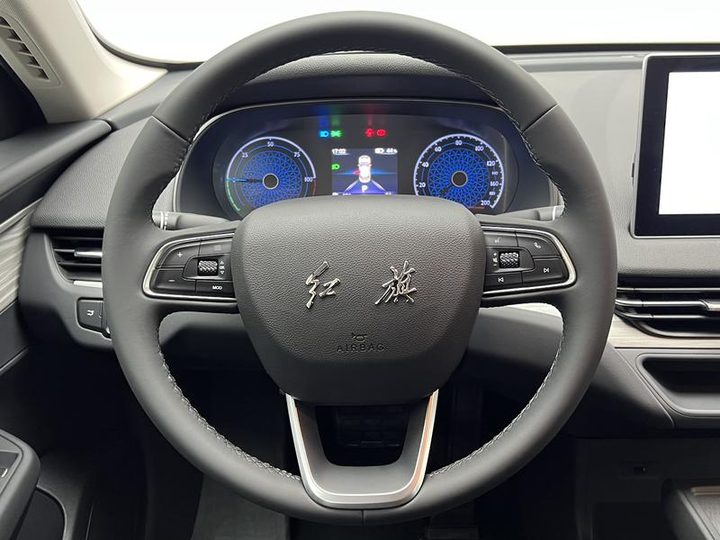 Hongqi Hongqi E-QM5 2025