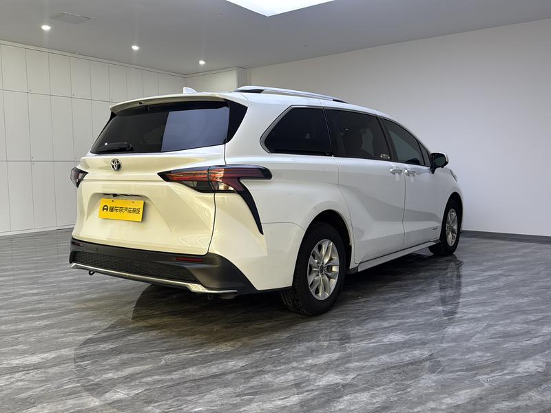 Toyota Gravia 2023