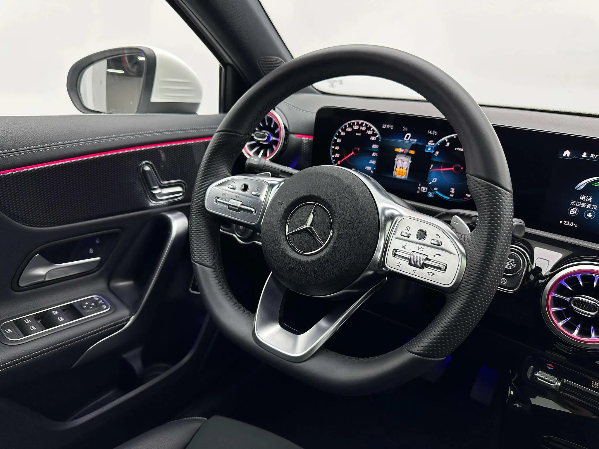 Mercedes-Benz Mercedes-Benz A-class Second facelift A 200 L sports sedan fashion version