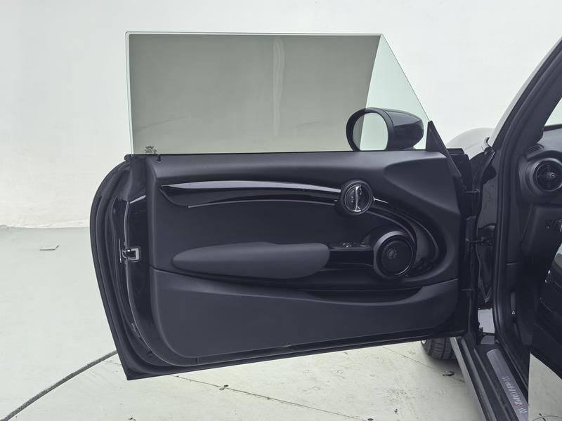 MINI MINI 2023