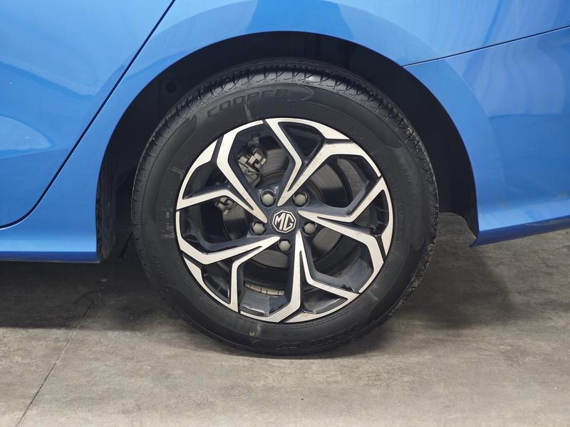 MG MG5 2021