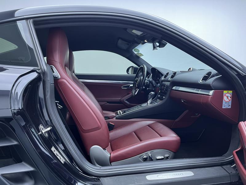 Porsche Porsche 718 2016