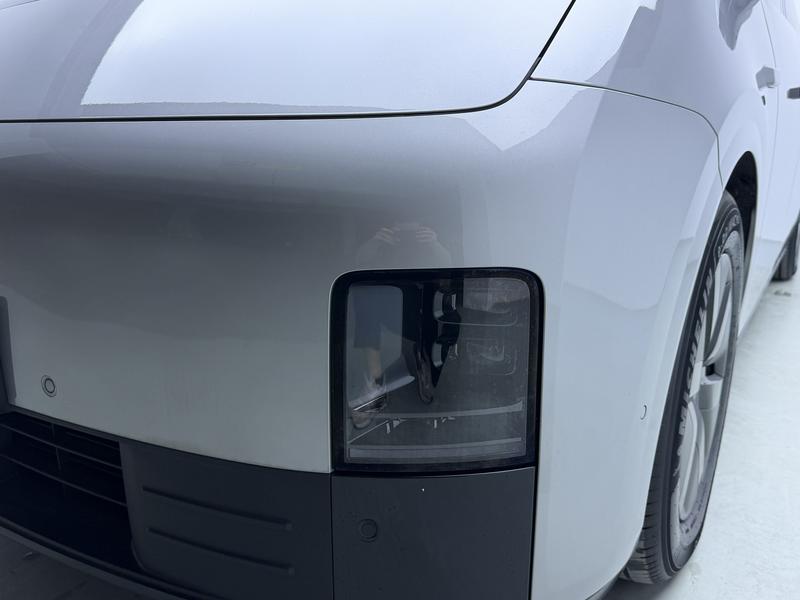 Li Auto Ideal MEGA 2024
