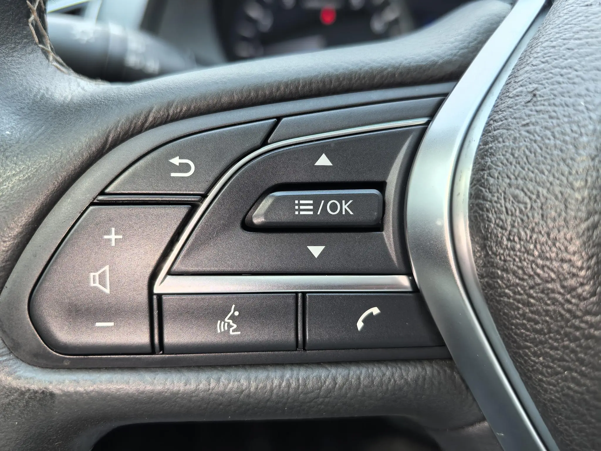 Infiniti Infiniti Q50L 2.0T Premium Version Country VI