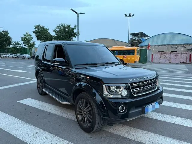 Land Rover discover 3.0 SC Yao Black Collector's Edition HSE