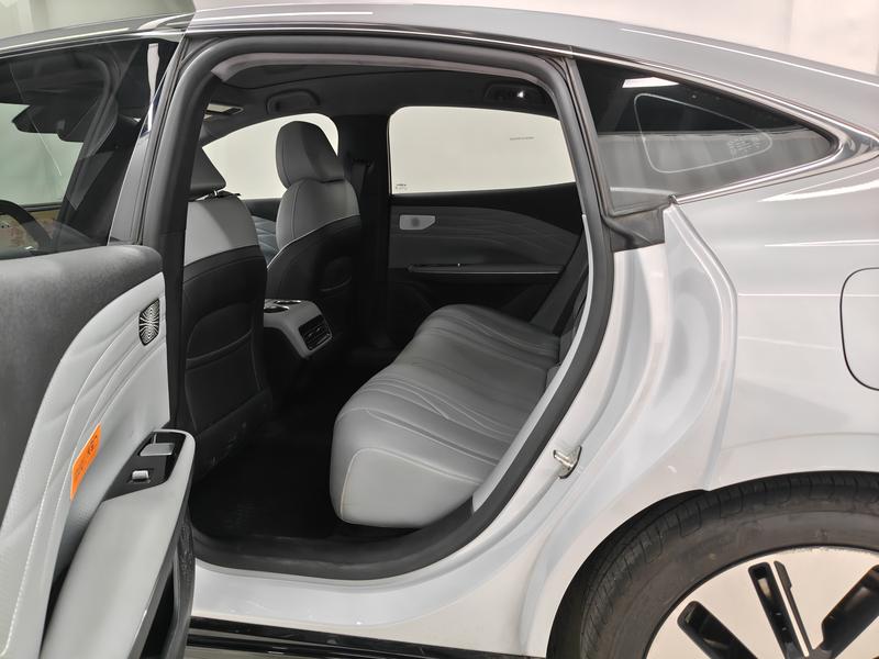 Geely Galaxy Galaxy E8 2024