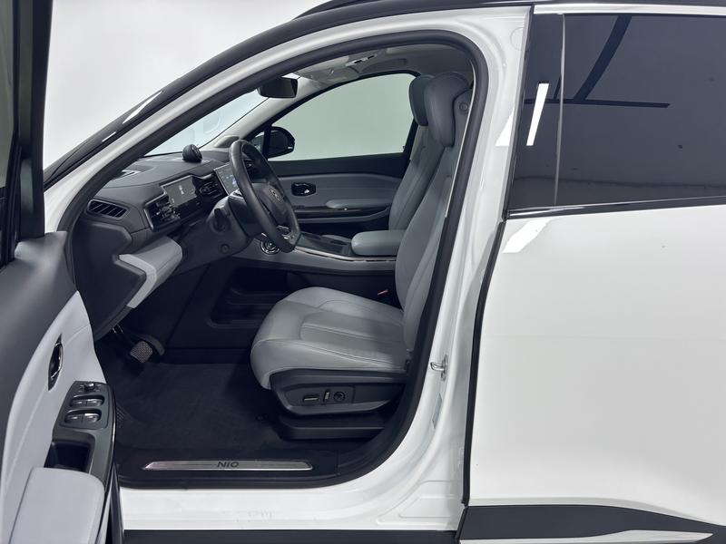 NIO NIO ES6 2020