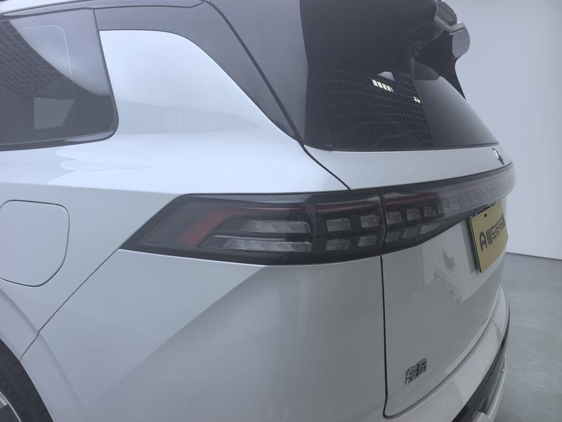 Dongfeng Yipai Eπ 008 2024
