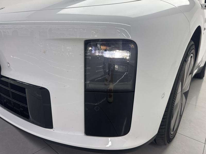 Li Auto Ideal i6 2025