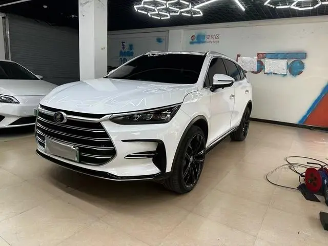 BYD Tang DM DM 2.0T four-wheel drive high-performance version of the Genesis flagship