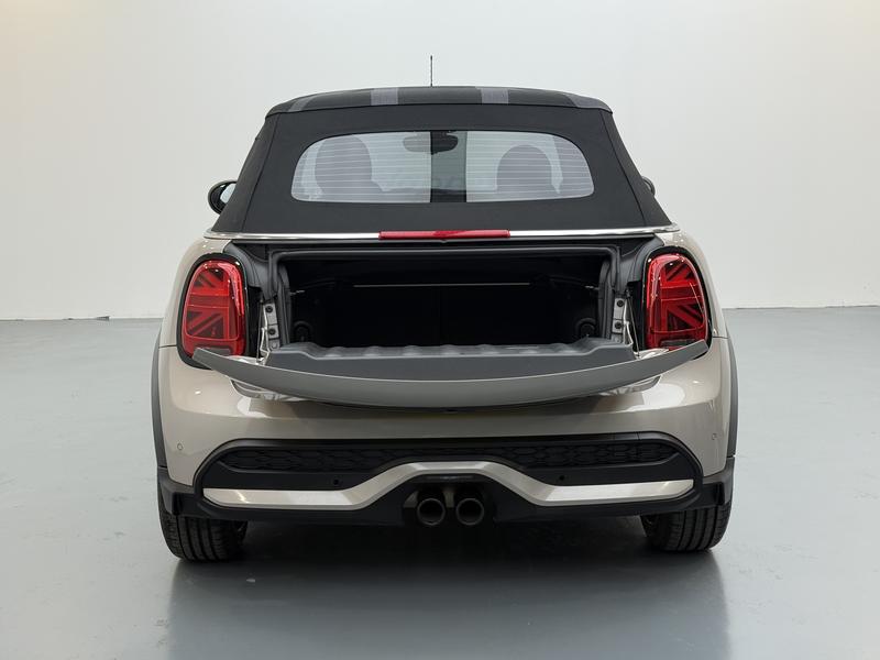 MINI MINI 2023