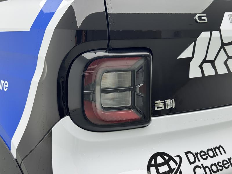 Geely Galaxy panda 2025