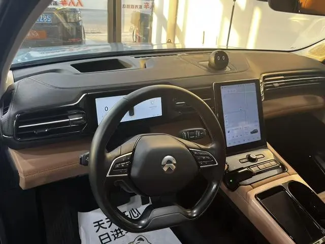 NIO NIO ES8 355KM benchmark version