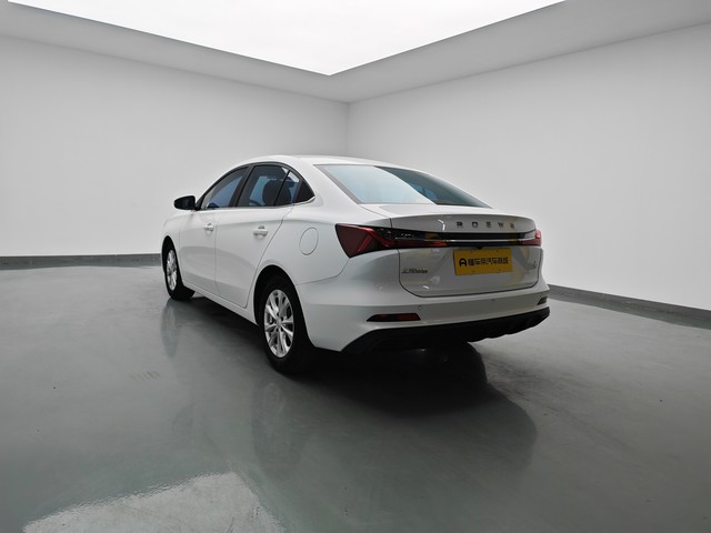 Roewe Roewe i5 2023