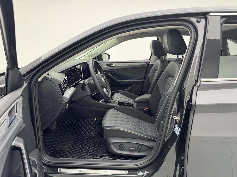 Volkswagen Sagitar 2024