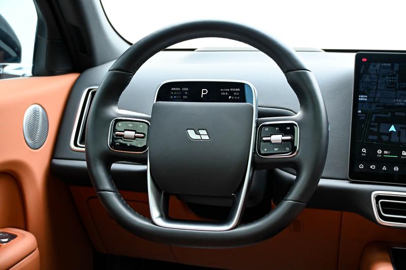 Li Auto Ideal L7 2024