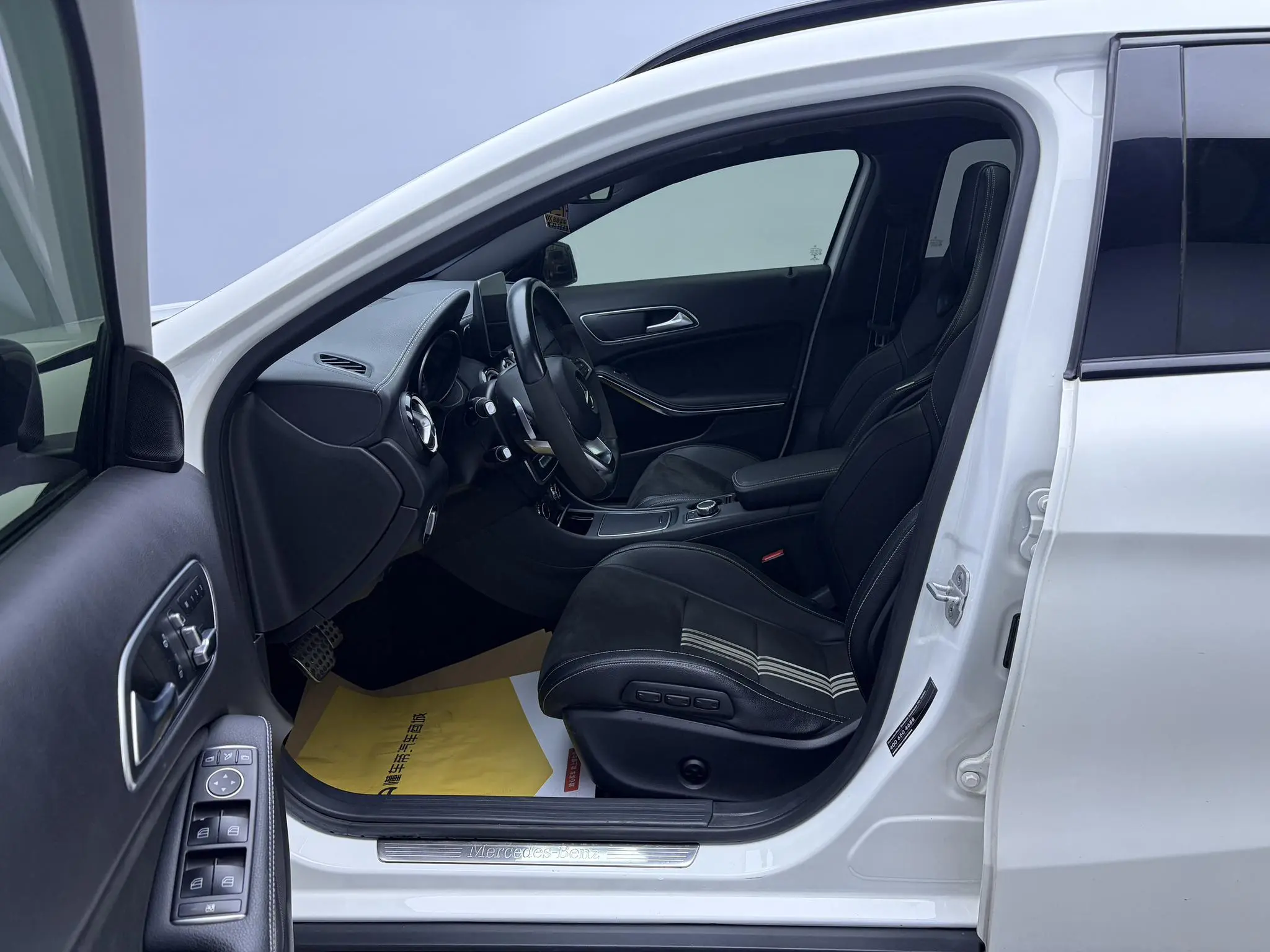 Mercedes-Benz Mercedes-Benz GLA GLA 200 Polar Limited Edition