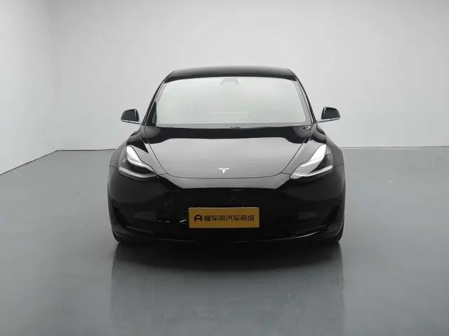 Tesla Model 3 Upgraded version of standard battery life rear drive